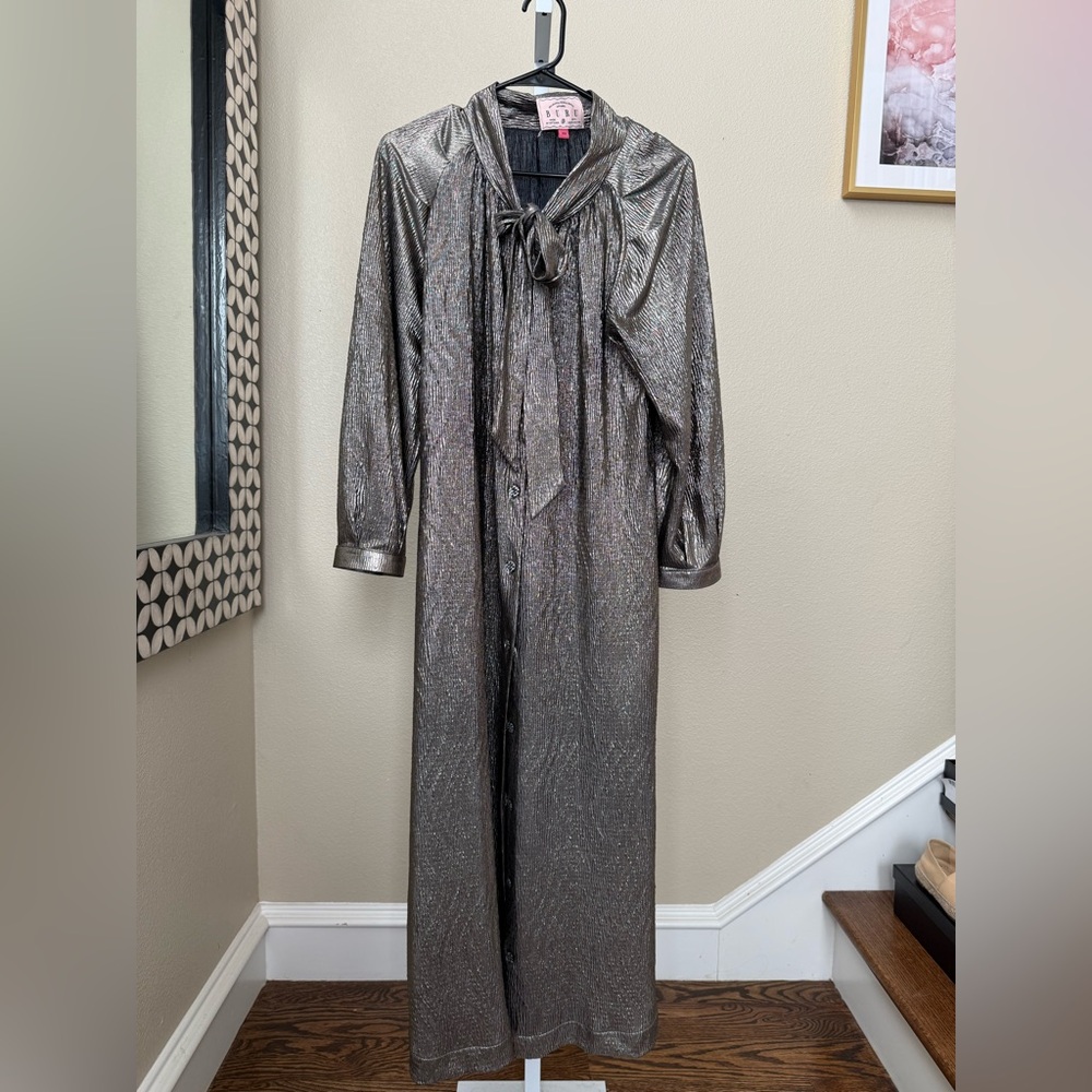 Buru metallic bow housecoat - EUC size XS